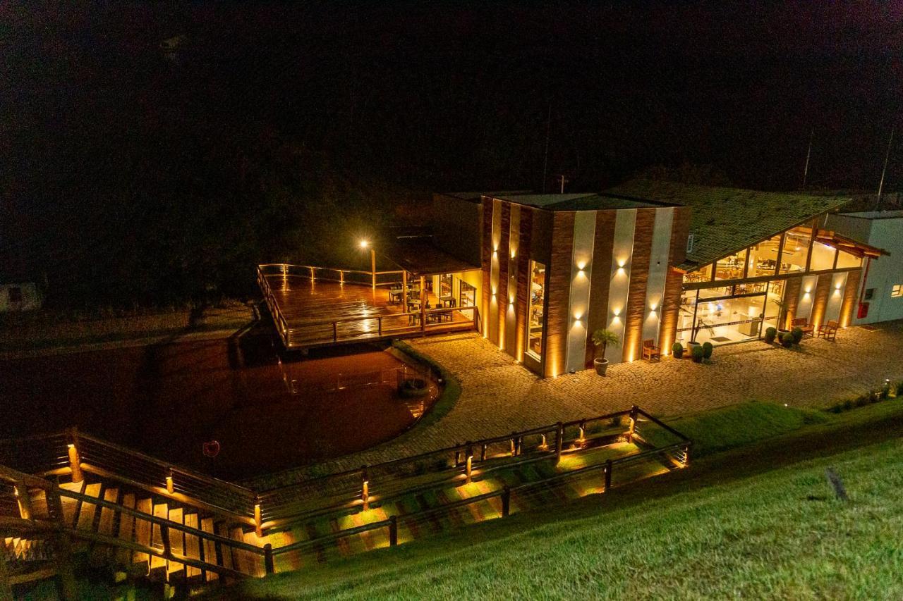 Hotel Chales Capitanias Агуас-ди-Линдоя Экстерьер фото